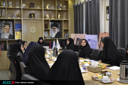 نشست تخصصی بانوان فعال فرهنگی در جهاددانشگاهی فارس برگزار شد