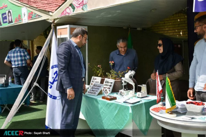 نمایش دستاوردها و فعالیت‌های جهاددانشگاهی فارس در نمایشگاه مجتمع علوم پزشکی