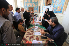 میز خدمت جهاددانشگاهی در مصلی نماز جمعه شیراز